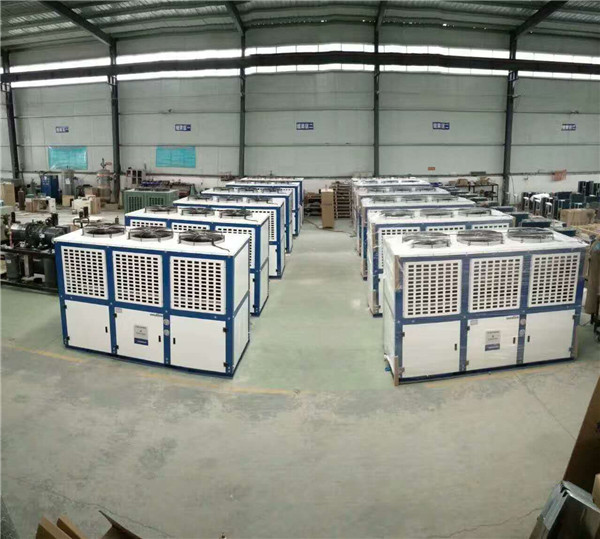 泡芙视频APP下载入口机组 